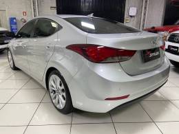 HYUNDAI - ELANTRA - 2015/2015 - Prata - R$ 74.900,00