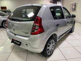 RENAULT - SANDERO - 2011/2011 - Prata - R$ 32.900,00