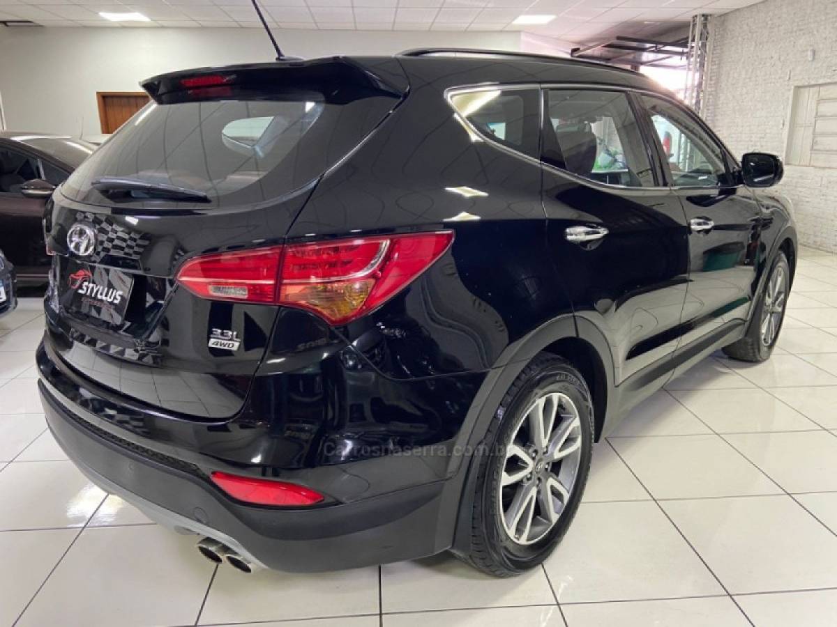 HYUNDAI - SANTA FÉ - 2013/2014 - Preta - R$ 94.900,00