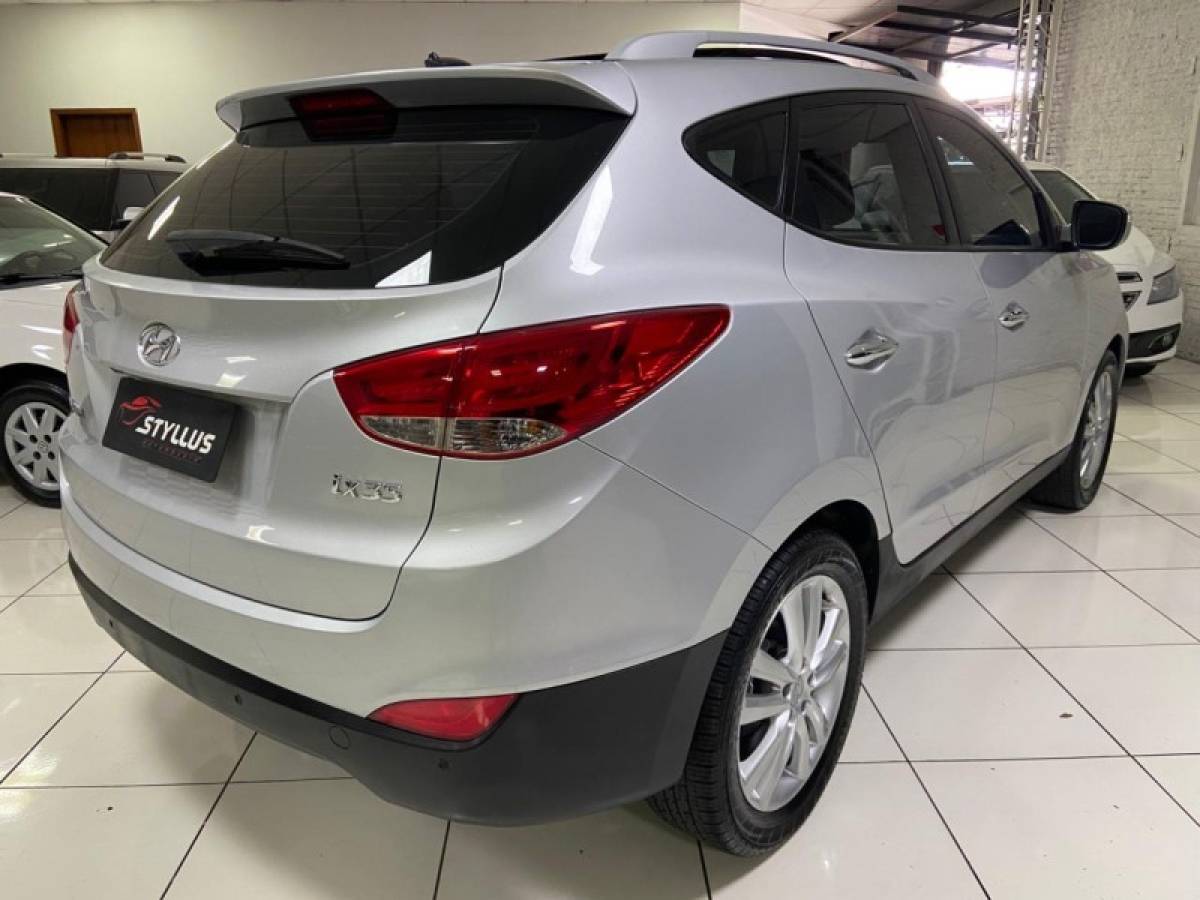HYUNDAI - IX35 - 2011/2012 - Prata - R$ 71.900,00