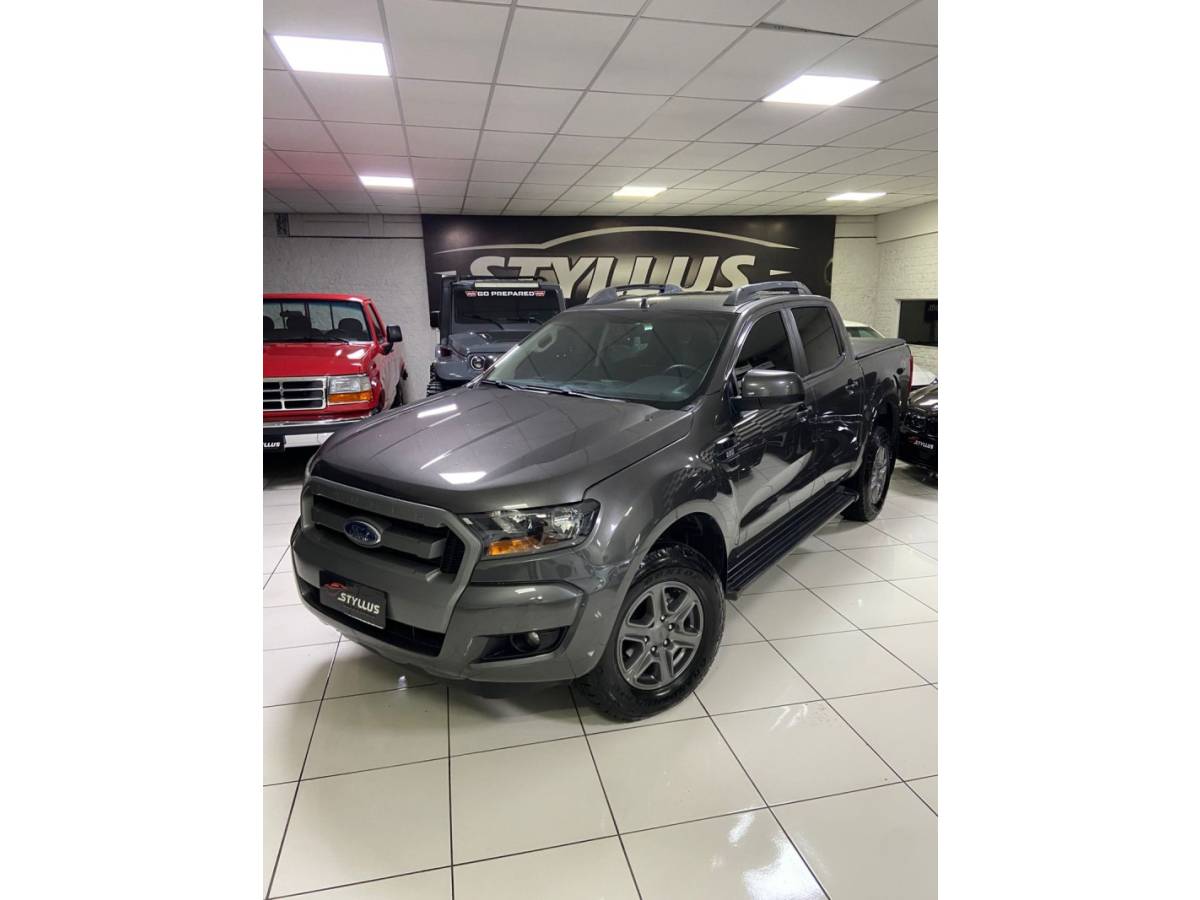 FORD - RANGER - 2018/2019 - Cinza - R$ 138.900,00