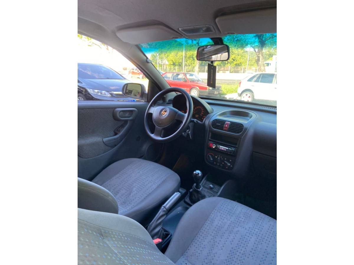 CHEVROLET - CORSA - 2011/2011 - Branca - R$ 35.900,00