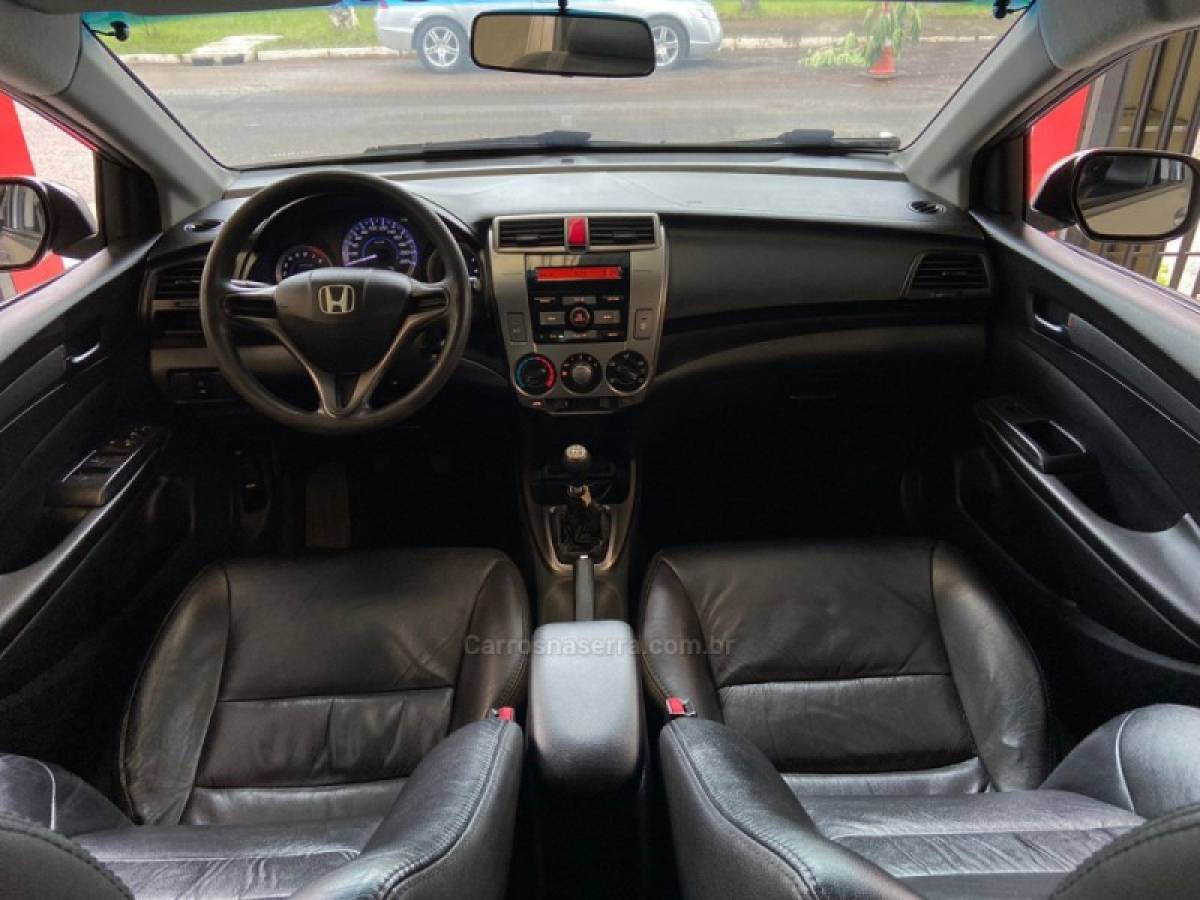 HONDA - CITY - 2012/2013 - Cinza - R$ 52.900,00