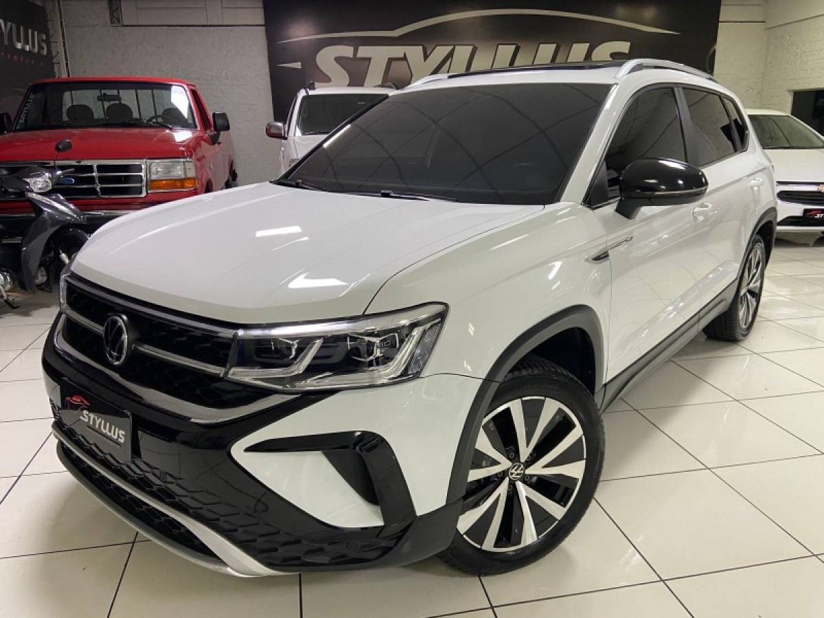 VOLKSWAGEN - TAOS - 2021/2022 - Branca - R$ 152.900,00