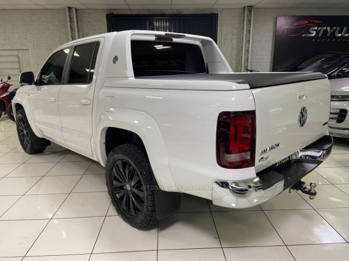 VOLKSWAGEN - AMAROK - 2018/2019 - Branca - R$ 169.900,00