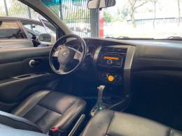 NISSAN - LIVINA - 2013/2014 - Branca - R$ 41.900,00