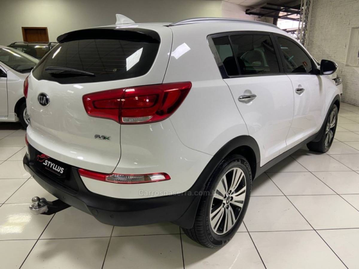 KIA MOTORS - SPORTAGE - 2014/2014 - Branca - R$ 86.900,00