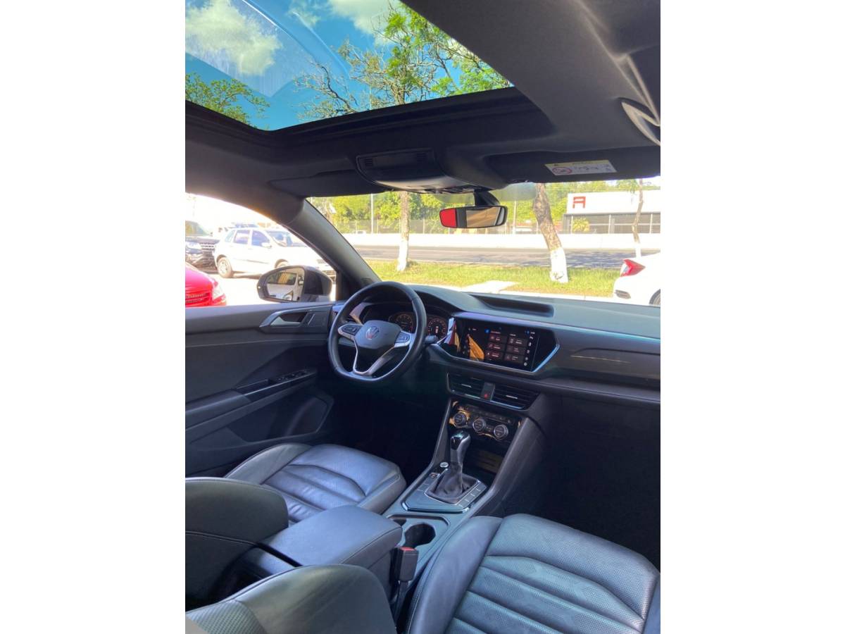 VOLKSWAGEN - TAOS - 2021/2022 - Branca - R$ 152.900,00