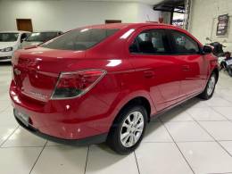 CHEVROLET - PRISMA - 2013/2014 - Vermelha - R$ 51.900,00