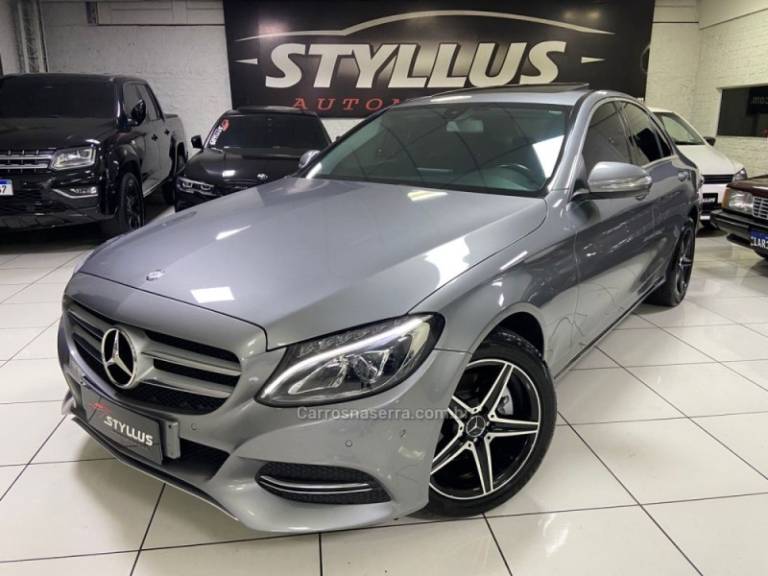 MERCEDES-BENZ - C 200 - 2015/2015 - Cinza - R$ 119.900,00