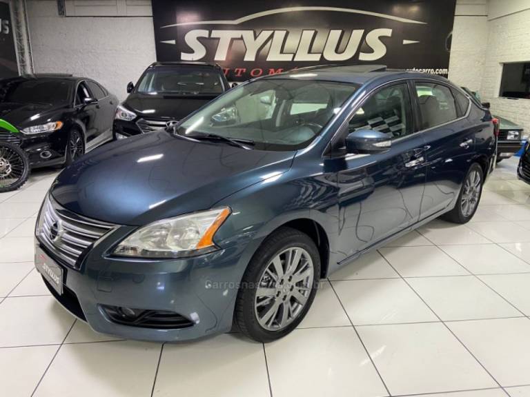 NISSAN - SENTRA - 2013/2014 - Azul - R$ 59.900,00