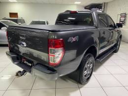 FORD - RANGER - 2018/2019 - Cinza - R$ 138.900,00