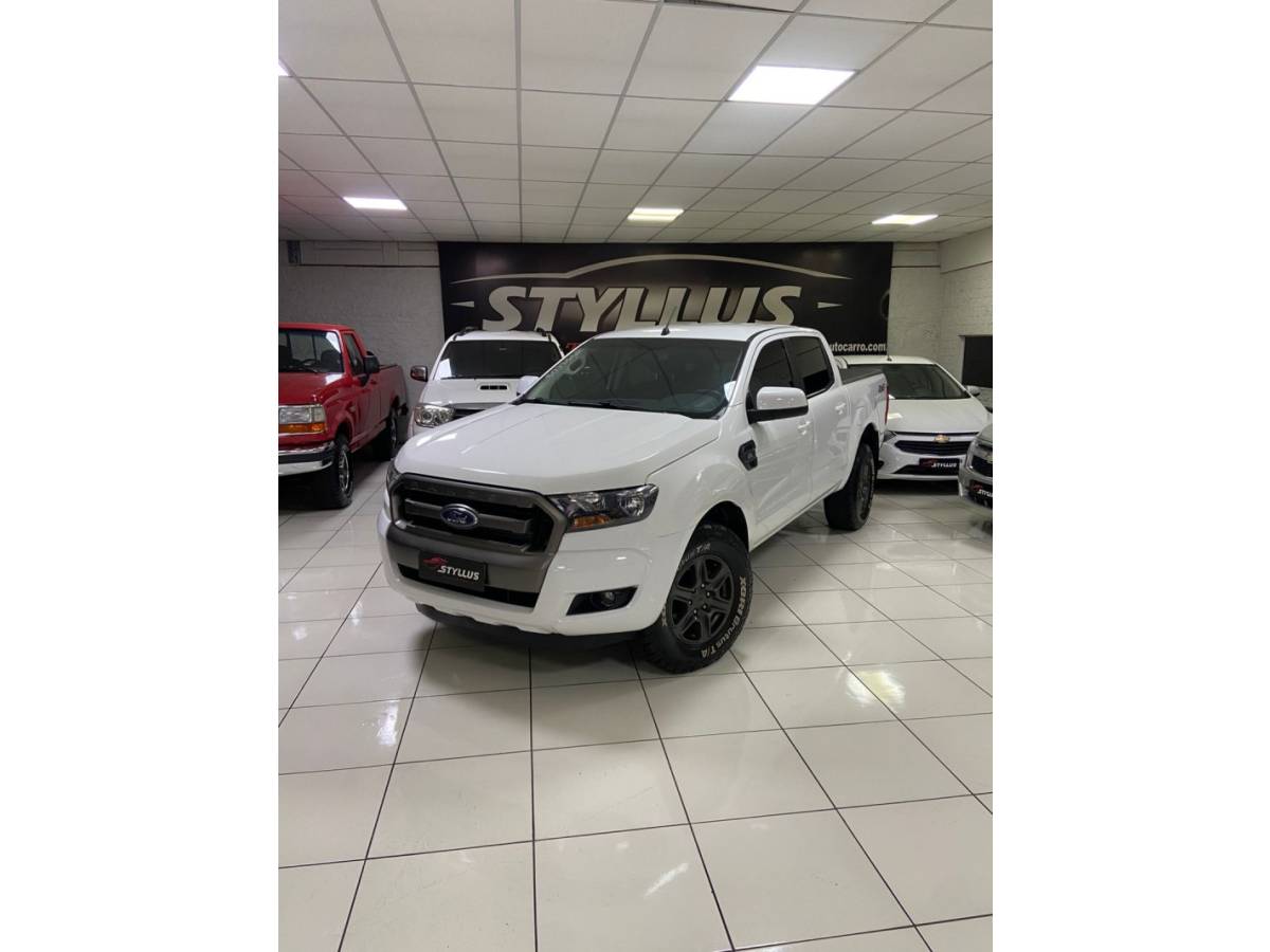FORD - RANGER - 2018/2019 - Branca - R$ 129.900,00