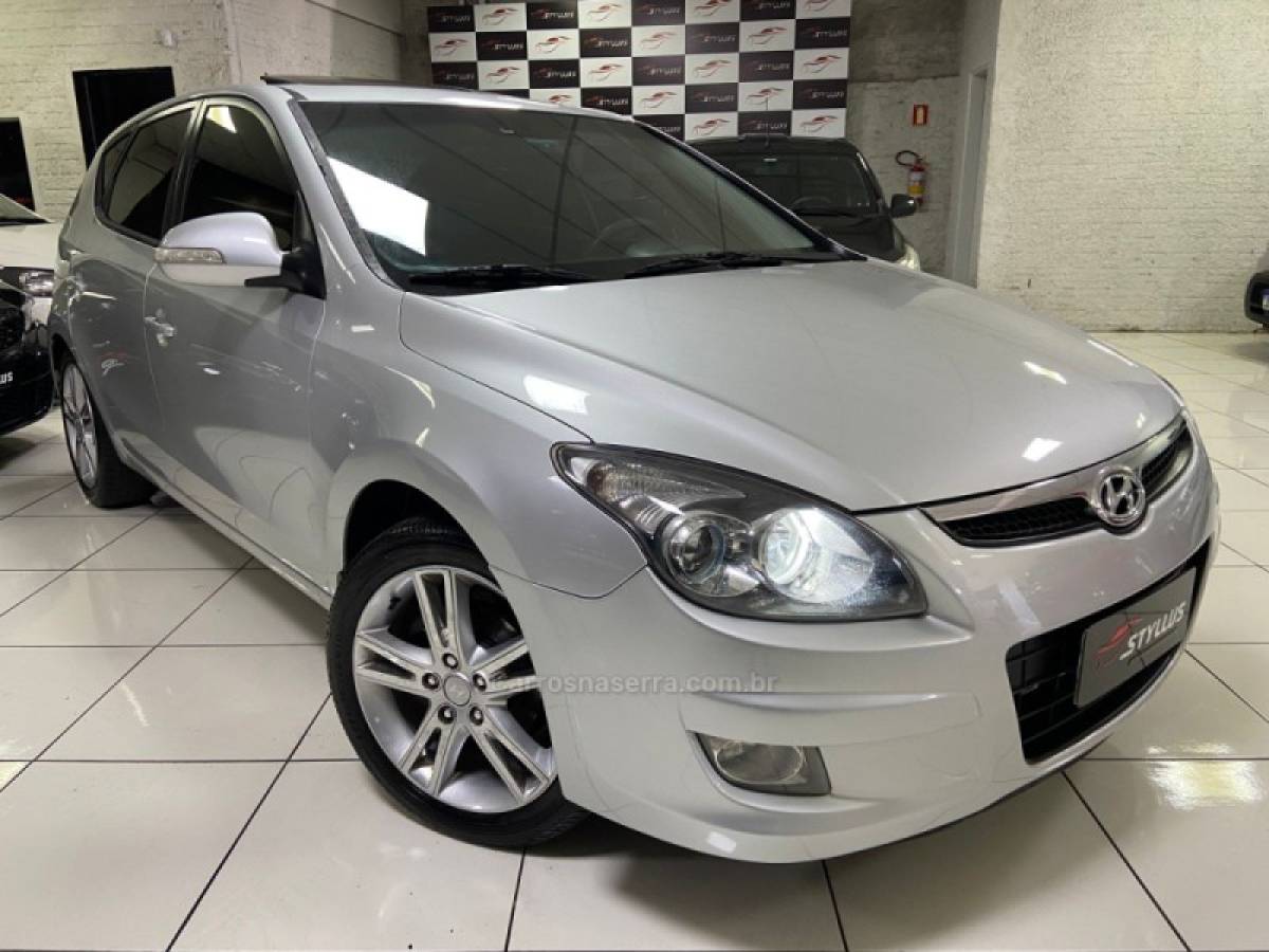 HYUNDAI - I30 - 2010/2011 - Prata - R$ 49.900,00