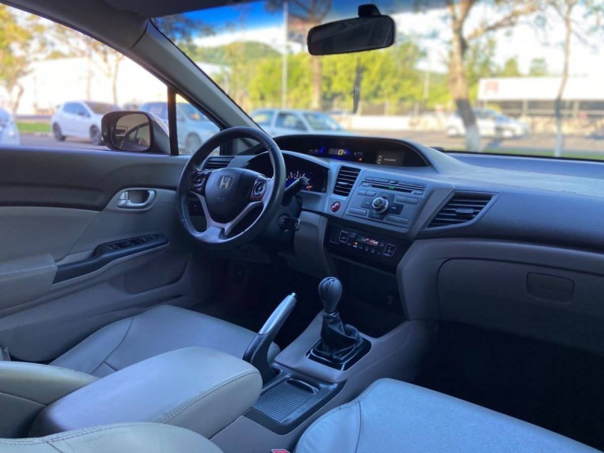 HONDA - CIVIC - 2013/2013 - Cinza - R$ 64.900,00