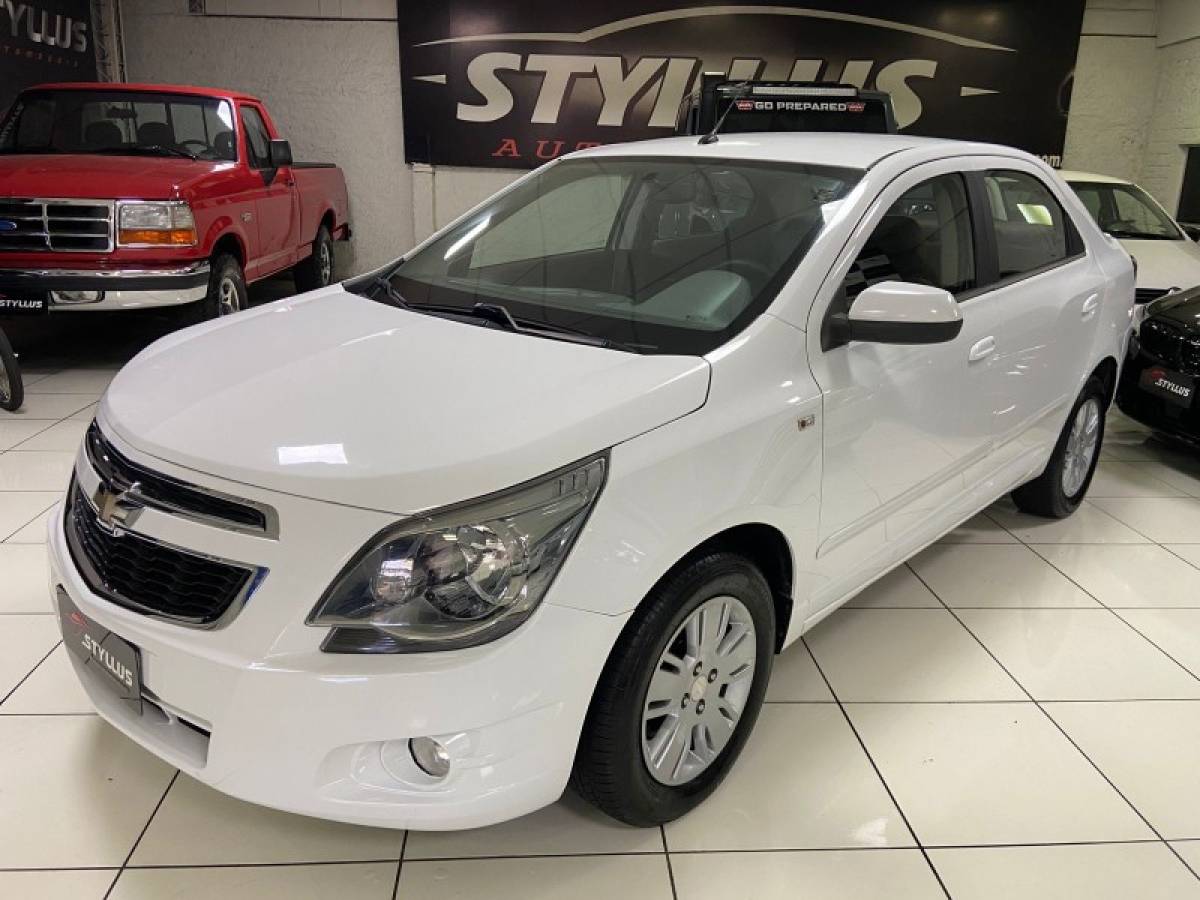 CHEVROLET - COBALT - 2012/2013 - Branca - R$ 42.900,00