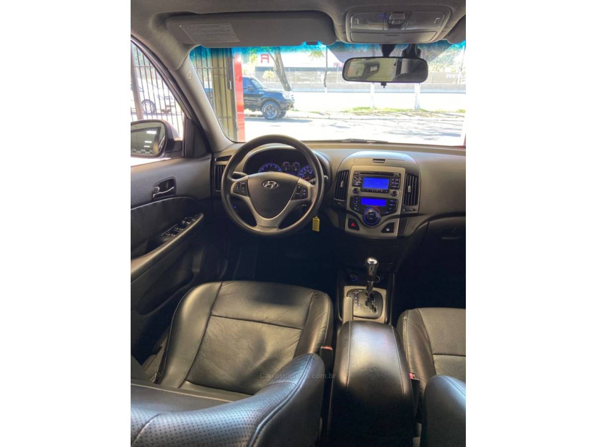 HYUNDAI - I30 - 2010/2011 - Prata - R$ 49.900,00