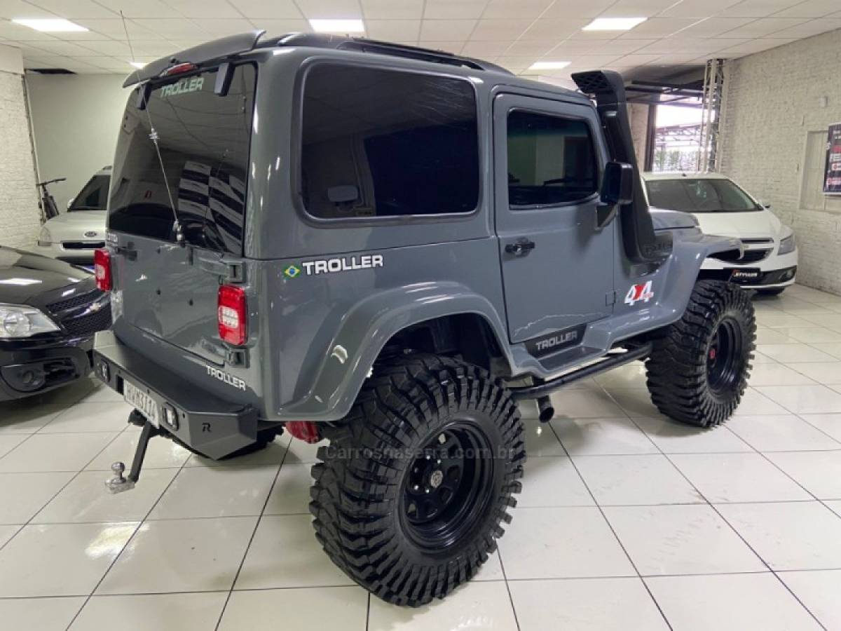 TROLLER - T4 - 2006/2006 - Cinza - R$ 114.900,00