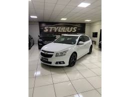 CHEVROLET - CRUZE - 2013/2014 - Branca - R$ 72.900,00