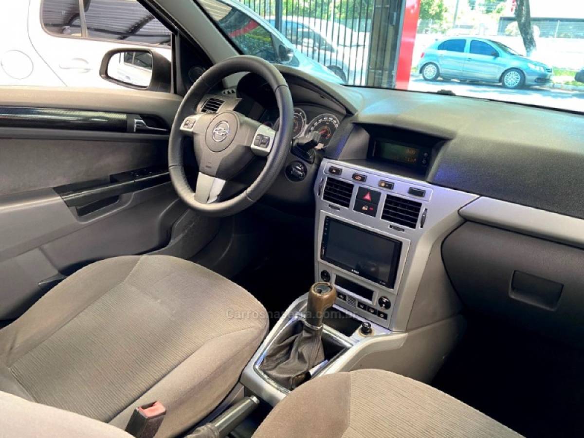 CHEVROLET - VECTRA - 2009/2010 - Prata - R$ 38.900,00