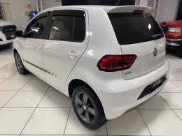 VOLKSWAGEN - FOX - 2016/2017 - Branca - R$ 57.900,00