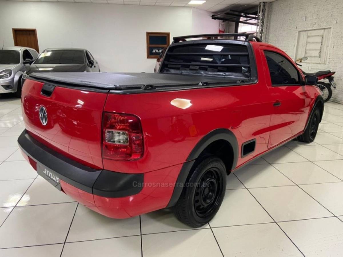VOLKSWAGEN - SAVEIRO - 2010/2011 - Vermelha - R$ 41.900,00