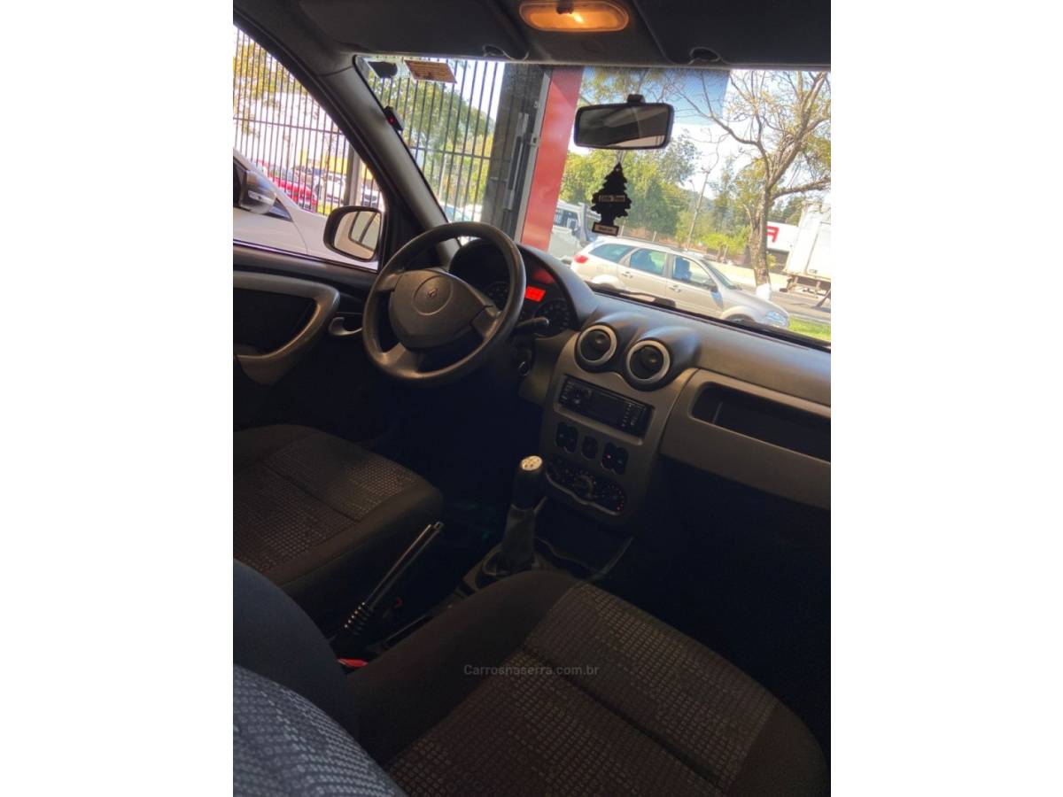 RENAULT - SANDERO - 2011/2011 - Prata - R$ 32.900,00