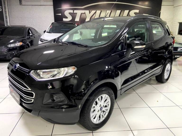 FORD - ECOSPORT - 2016/2017 - Preta - R$ 59.900,00