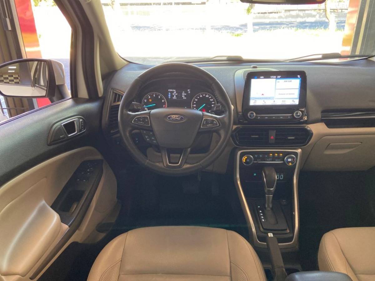 FORD - ECOSPORT - 2017/2018 - Branca - R$ 79.900,00