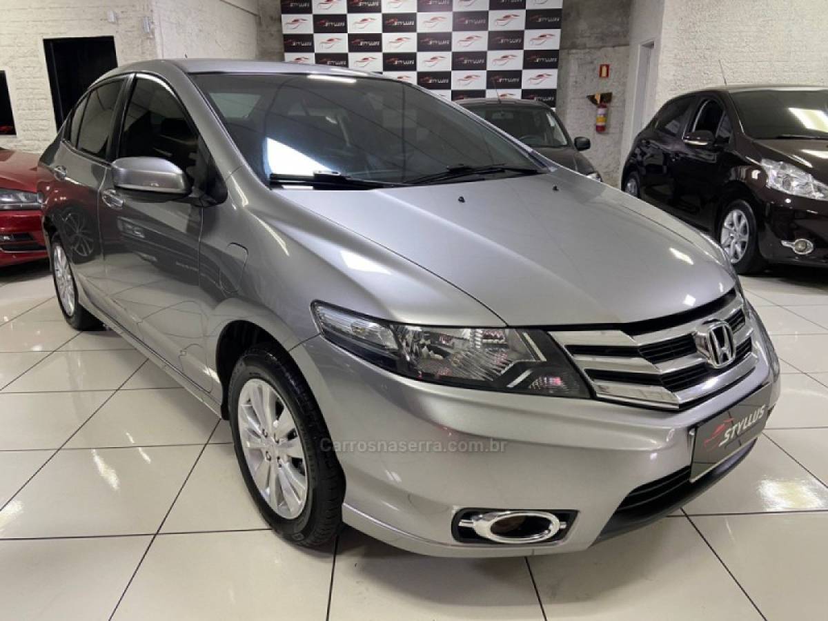 HONDA - CITY - 2012/2013 - Cinza - R$ 52.900,00