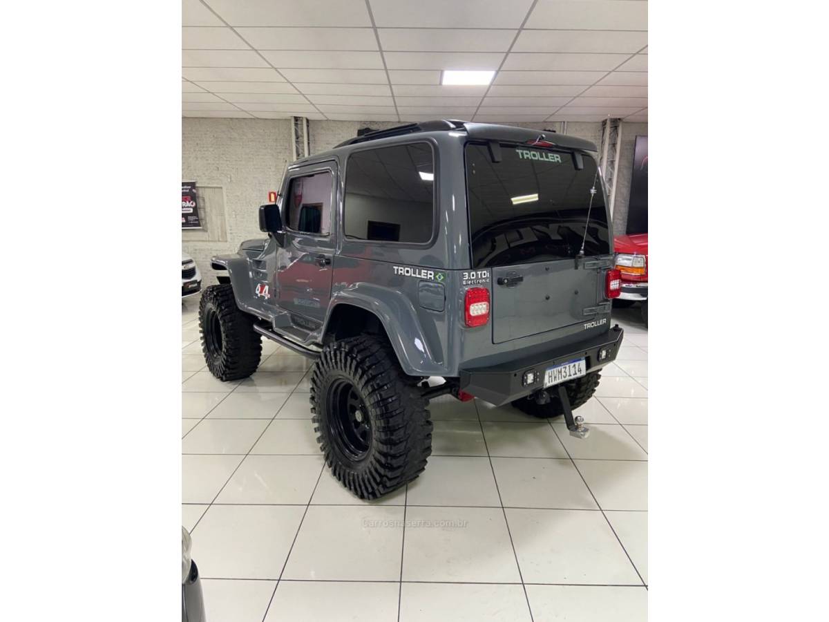 TROLLER - T4 - 2006/2006 - Cinza - R$ 114.900,00