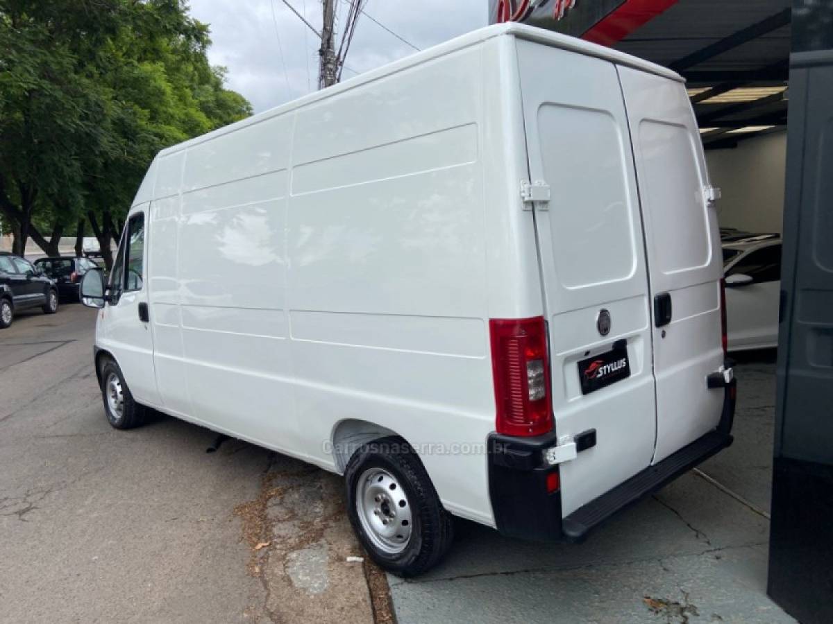 FIAT - DUCATO - 2011/2012 - Branca - R$ 79.900,00